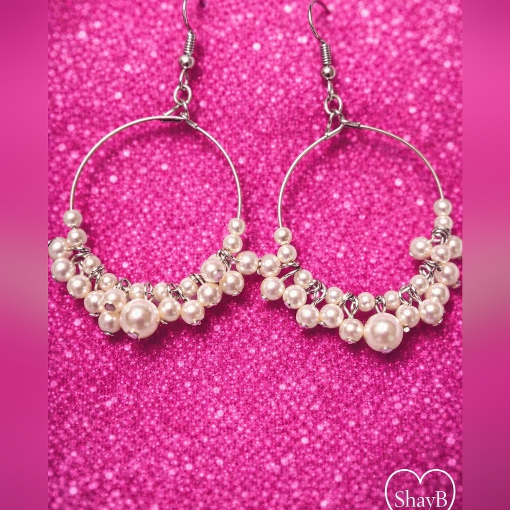 Paparazzi Silver Pearl Hoop Earrings